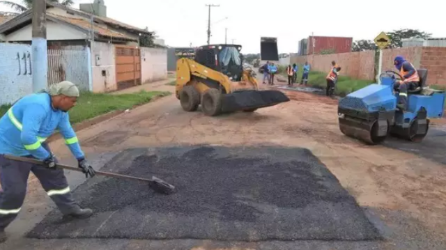Campo Grande gastou 32 mil toneladas de asfalto para tapar 73.607 buracos