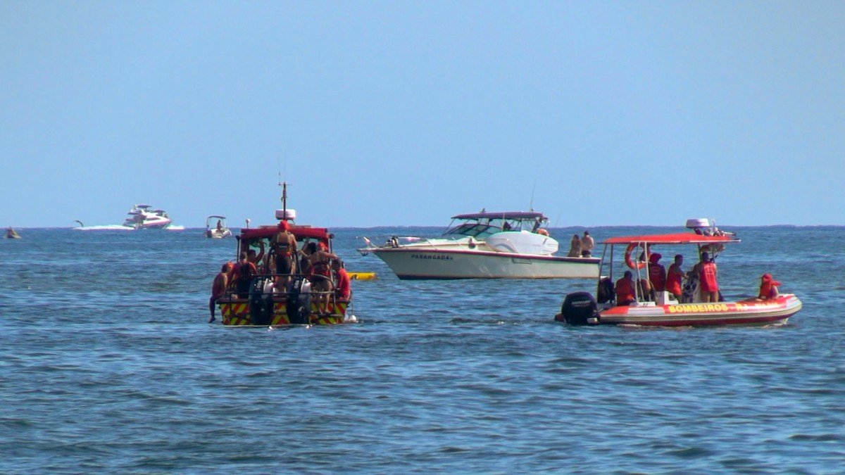 Polícia investiga possível pane em avião que caiu no mar de Copacabana (RJ)