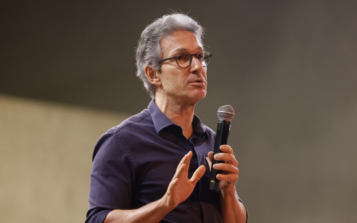 Zema minimiza divisão da direita e diz que campo conservador vai se unir no 2º turno