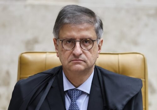 PGR defende suspensão da lei que proíbe cotas em SC