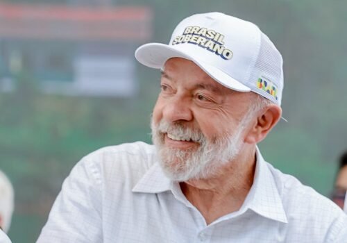 Lula passará por cirurgia de catarata no olho esquerdo nesta sexta-feira (30)