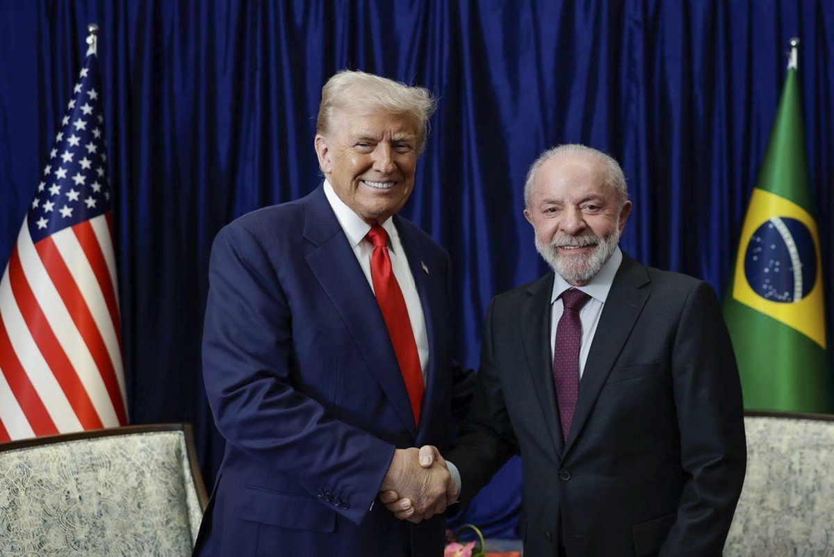 Lula anuncia viagem a Washington em março para encontro 'olho no olho' com Trump