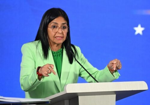 Rubio alerta que Delcy Rodríguez pode ter mesmo destino de Maduro se não colaborar com os EUA