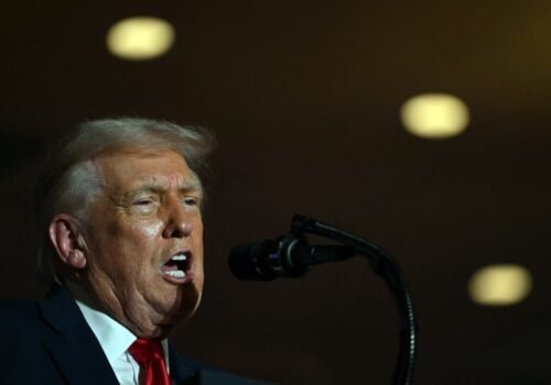 Casa Branca diz que Trump discute opções para adquirir a Groenlândia