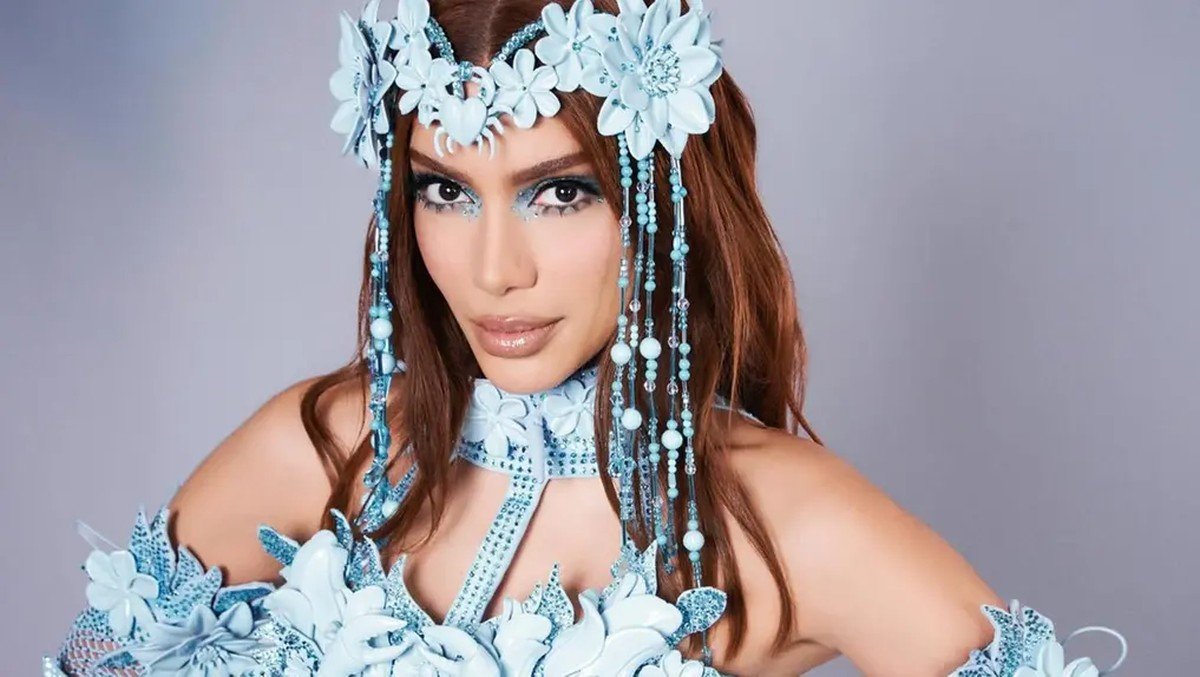 Após relatos de furtos, Anitta dá recado a ladrões de celulares durante show: 'você vai se arrepender'