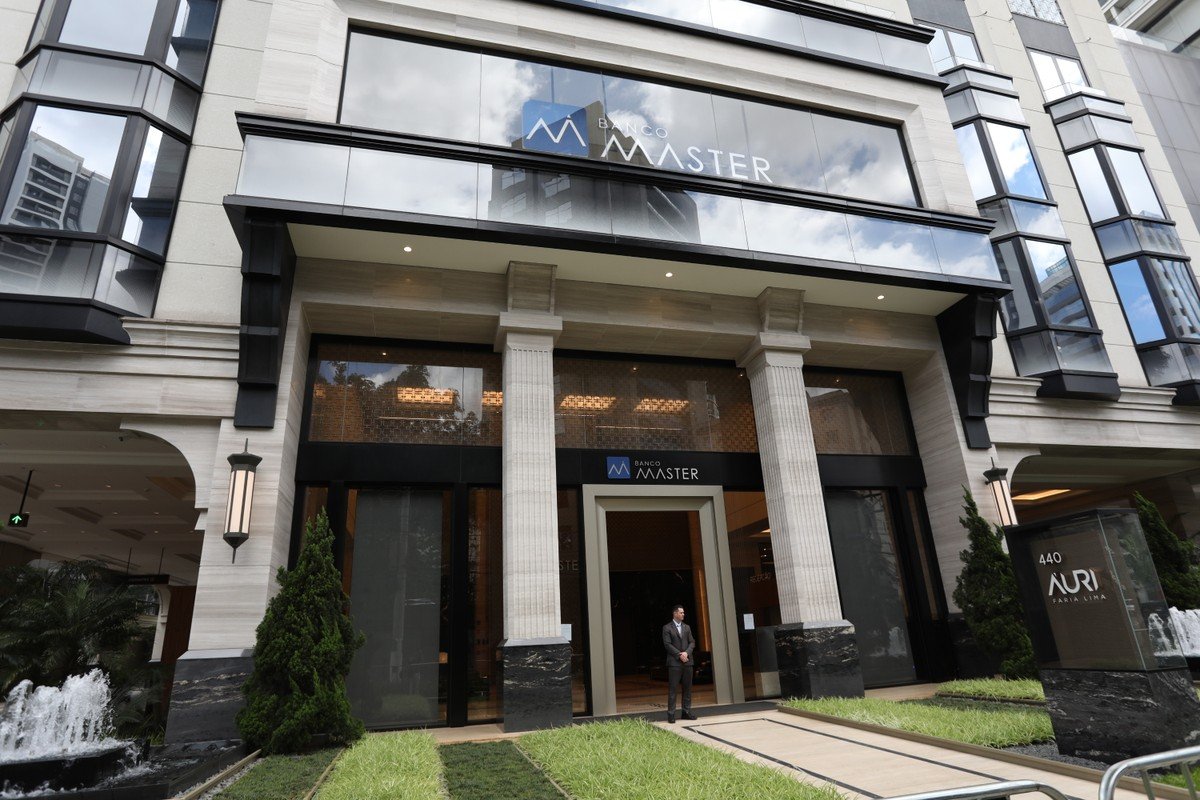 FGC começa a ressarcir investidores do Banco Master; mais de 369 mil pedidos já foram registrados