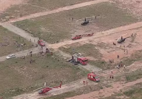 Helicóptero cai na Zona Oeste do Rio; três pessoas morreram