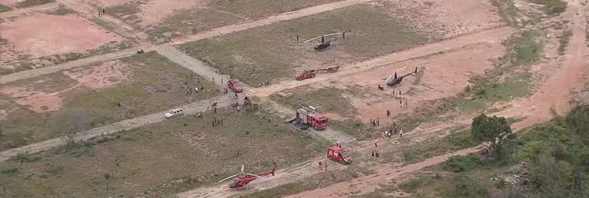 Helicóptero cai na Zona Oeste do Rio; três pessoas morreram
