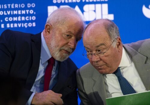 Lula se reúne com Mauro Vieira para decidir se integra 'Conselho de Paz' para Gaza