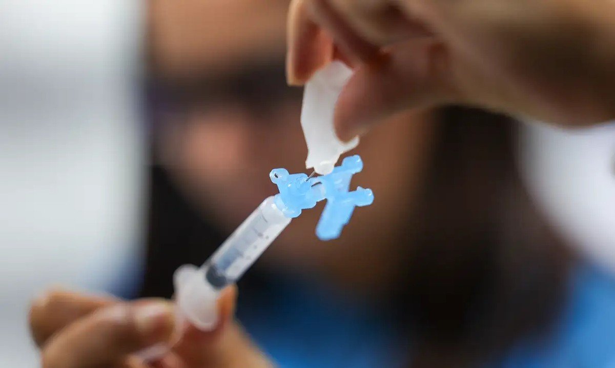 Vacinação contra dengue deve começar no segundo semestre em todo Brasil