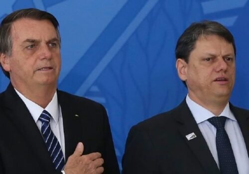 Tarcísio decide adiar visita que faria a Bolsonaro nesta quinta-feira