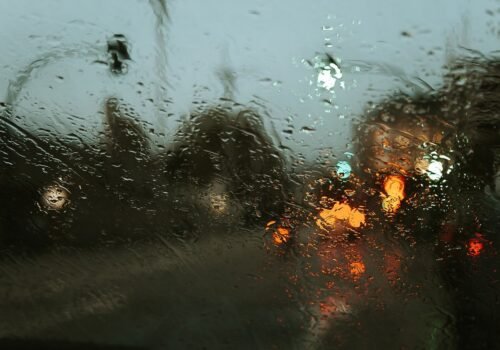 Homem morre após ser arrastado por enxurrada em Piracicaba (SP)