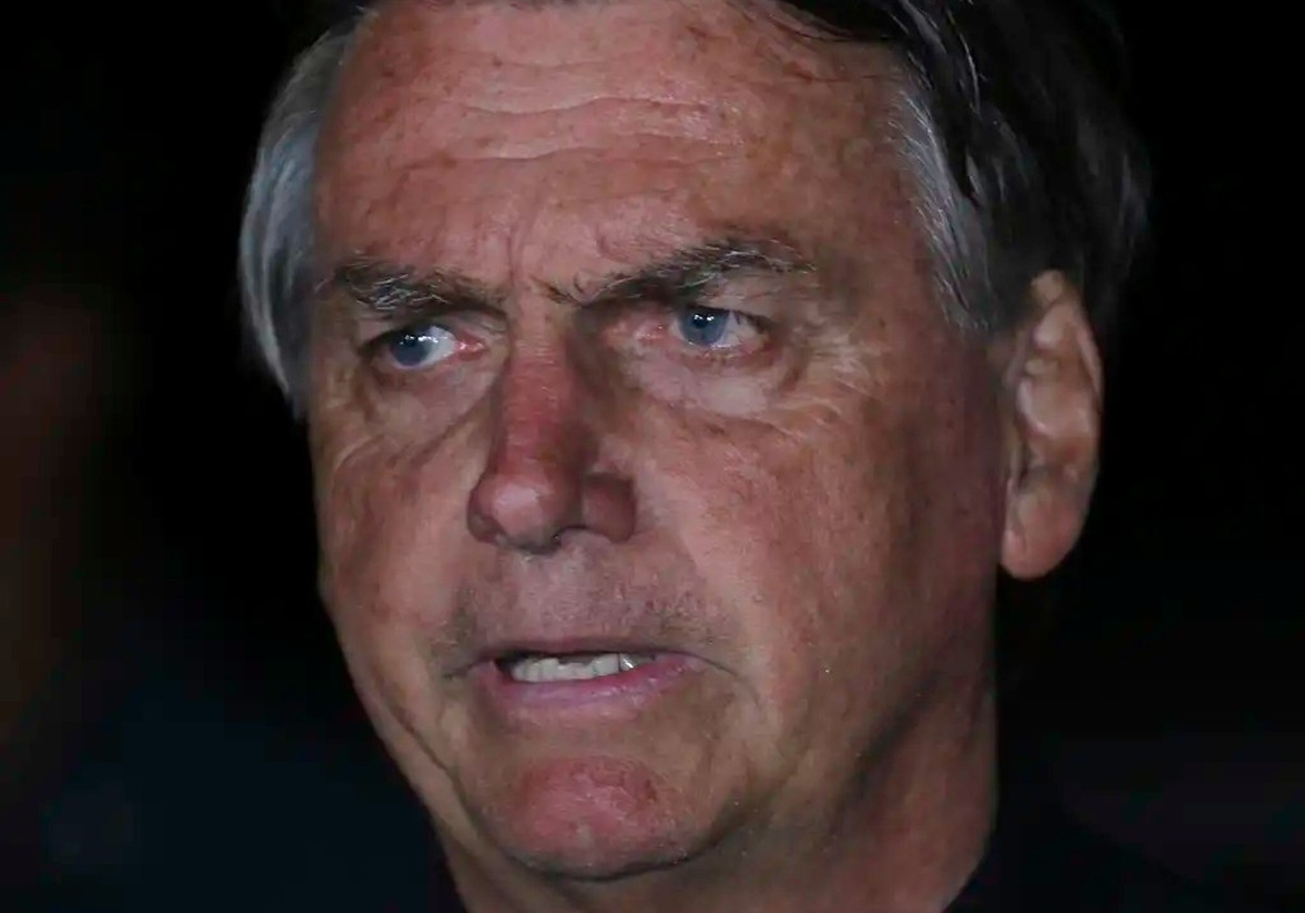 PGR se manifesta contra prisão domiciliar de Bolsonaro