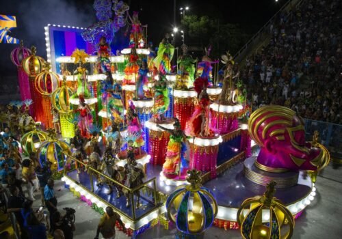 'Desfile todo vai ser pautado pela emoção', diz enredista da Paraíso do Tuiuti