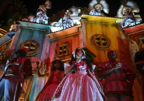 Quais escolas do Carnaval do Rio vão para o desfile das campeãs neste sábado (21)? Veja lista