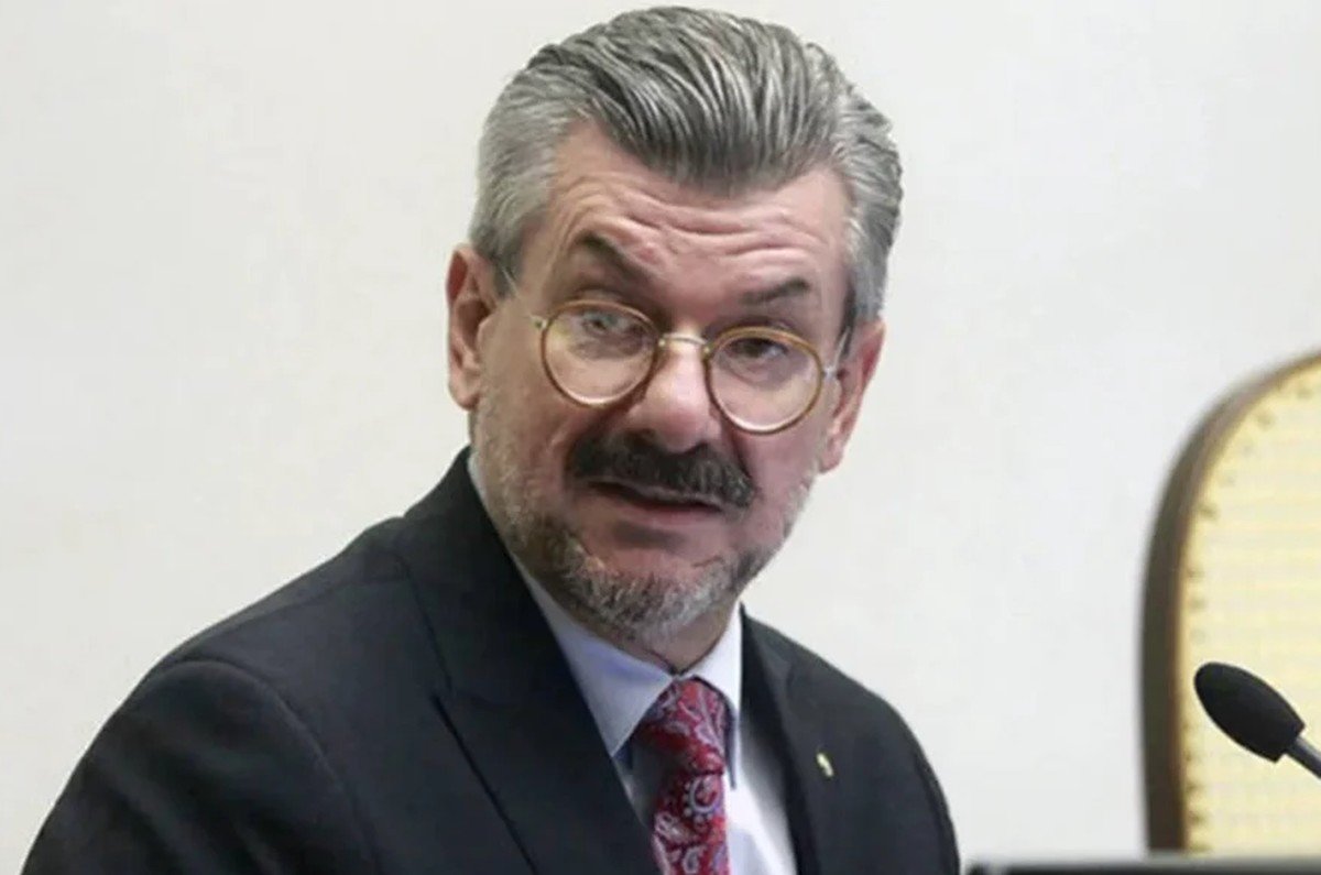 Acusado de assédio sexual, ministro Marco Buzzi recebe alta hospitalar no DF