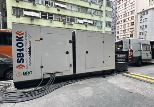 Após três dias sem luz, moradores de Copacabana voltam a sofrer com falta de energia