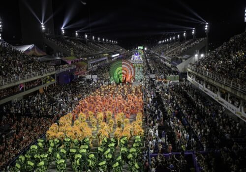 Quais escolas de samba desfilam na série Ouro do Carnaval do Rio neste sábado (14)? Saiba onde assistir