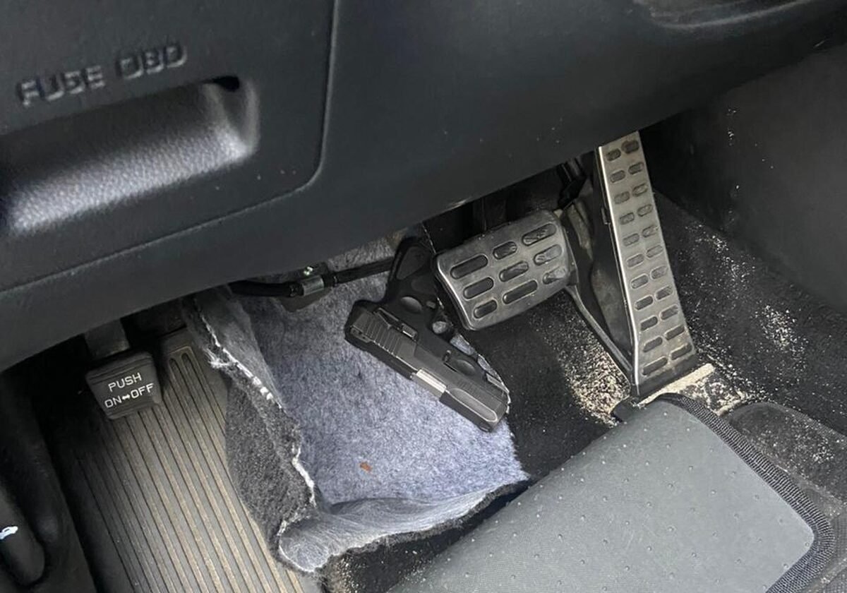 Motorista atira para o alto dentro de carro em São Paulo e é detido