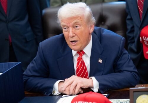 Trump diz que vai aumentar as tarifas globais de importação de 10% para 15%