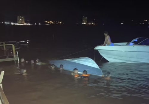 Cinco adultos e uma criança morrem após lancha bater em pier no Rio Grande