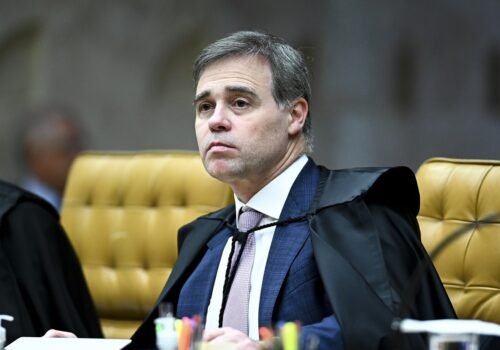 Mendonça libera acesso da PF a provas e depoimentos do caso Master