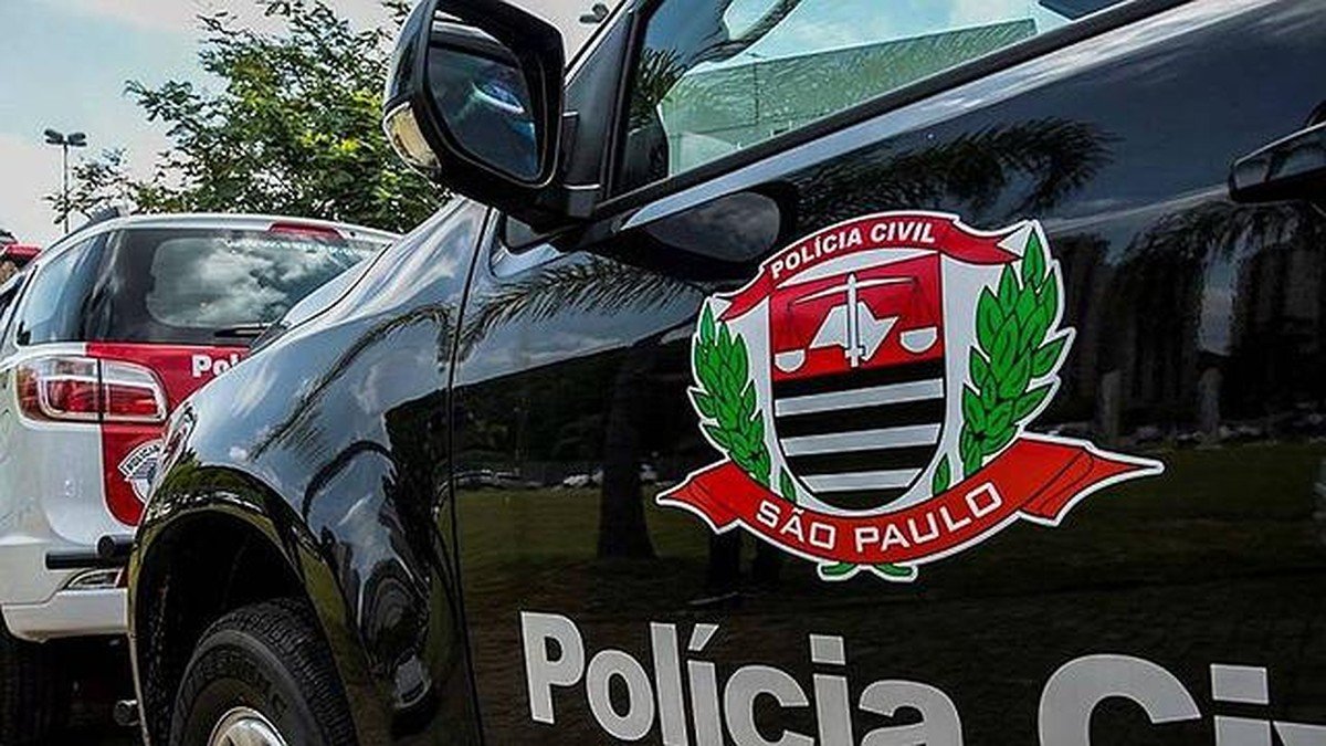 Doze pessoas são presas após operação da Polícia Civil em bloco de Carnaval na Barra Funda