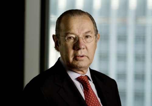 Brasil não está acompanhando transformações do mundo, analisa ex-embaixador