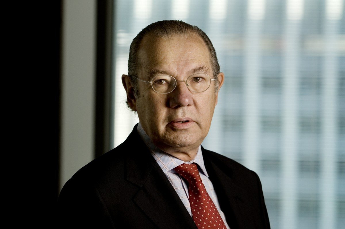 Brasil não está acompanhando transformações do mundo, analisa ex-embaixador