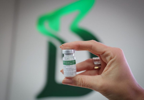 Vacina contra dengue produzida pelo Butantan começa a ser distribuída no Rio nesta segunda-feira (23)