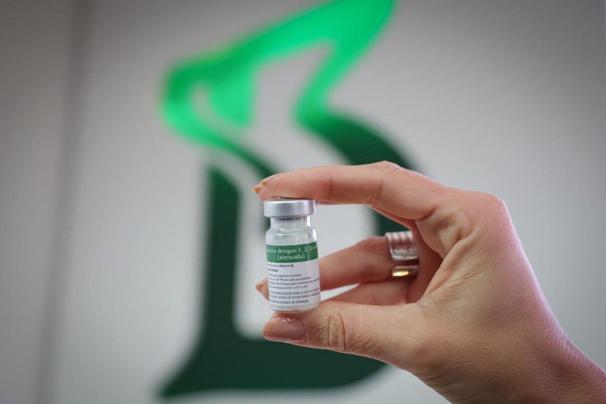 Vacina contra dengue produzida pelo Butantan começa a ser distribuída no Rio nesta segunda-feira (23)