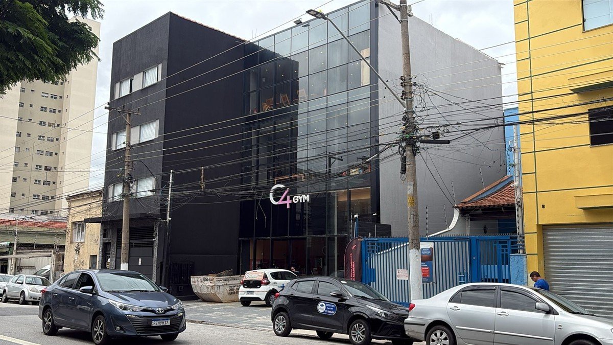 Vigilância Sanitária vistoria unidade da C4 Gym em Santana após morte de aluna em outra academia da rede