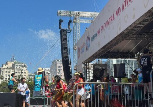 Pós-Carnaval: Quais os blocos de rua que desfilam no RJ neste sábado (21)? Confira