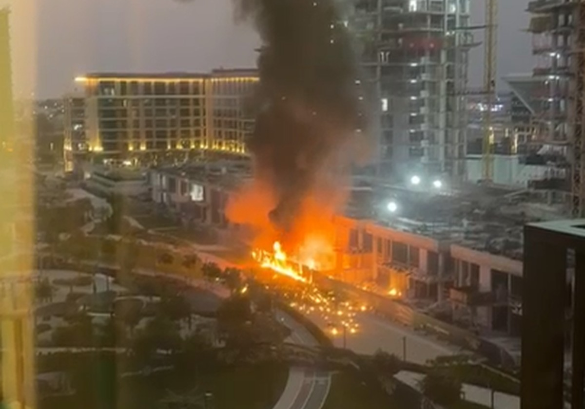 'É possível ver o míssil rasgando o céu de Dubai', diz jornalista sobre ataques