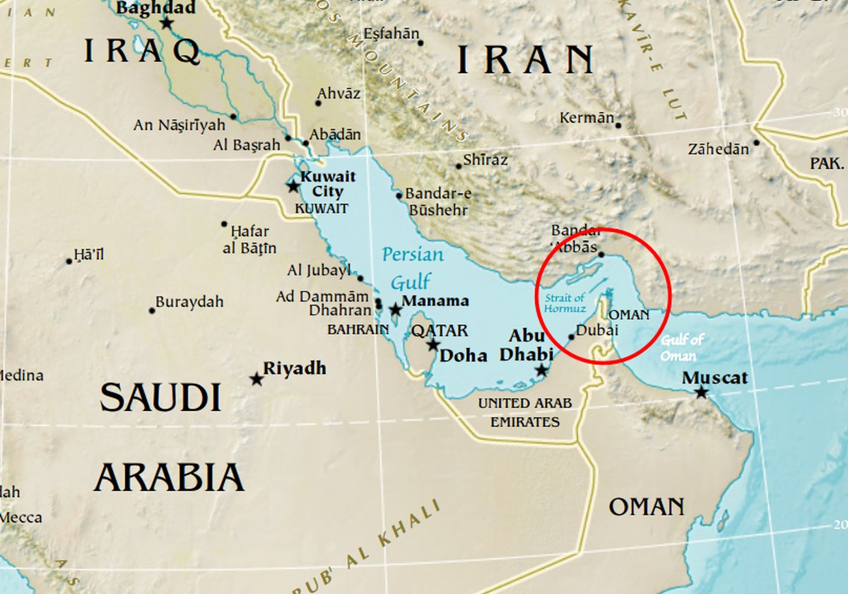 Exército dos EUA nega que Estreito de Ormuz tenha sido fechado