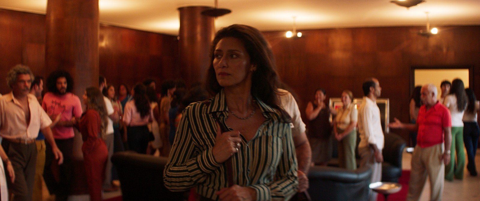Maria Fernanda Cândido no filme 'O Agente Secreto'. — Foto: Divulgação