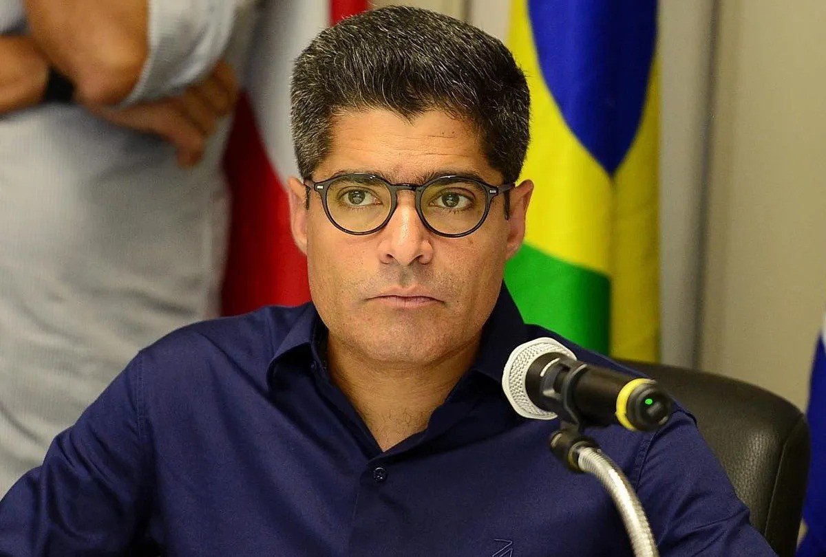 Empresa de ACM Neto recebeu R$ 3,6 milhões do Banco Master e da gestora Reag