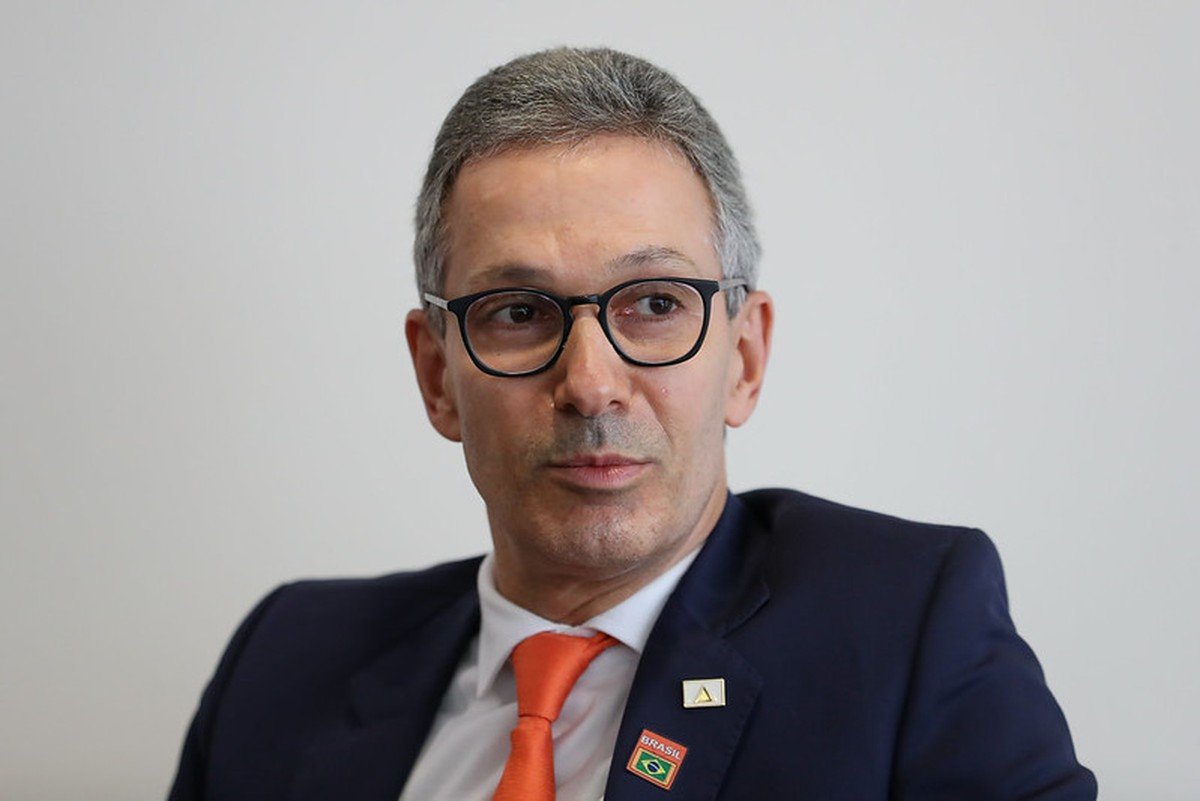 Zema deixa governo de MG neste domingo (22) para concorrer à presidência