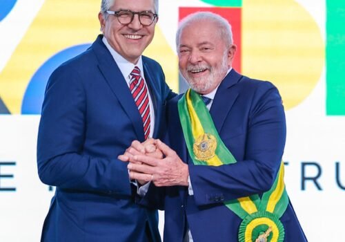 Lula diz que não permitirá entrada de assessor de Trump no Brasil até visto de Padilha ser liberado