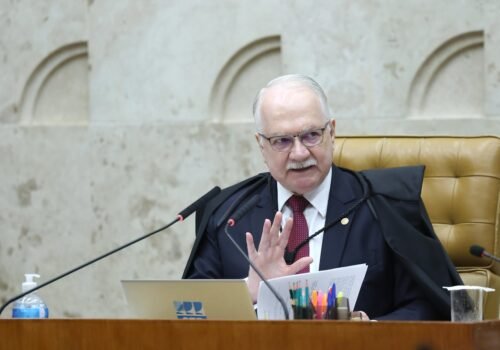 Fachin diz que Judiciário vive momento de tensão com debate sobre 'penduricalhos'