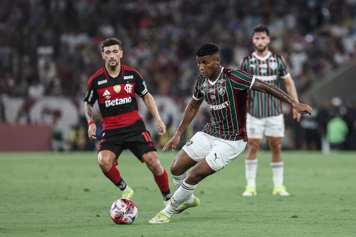 Nos pênaltis, Flamengo é campeão do Campeonato Carioca 2026