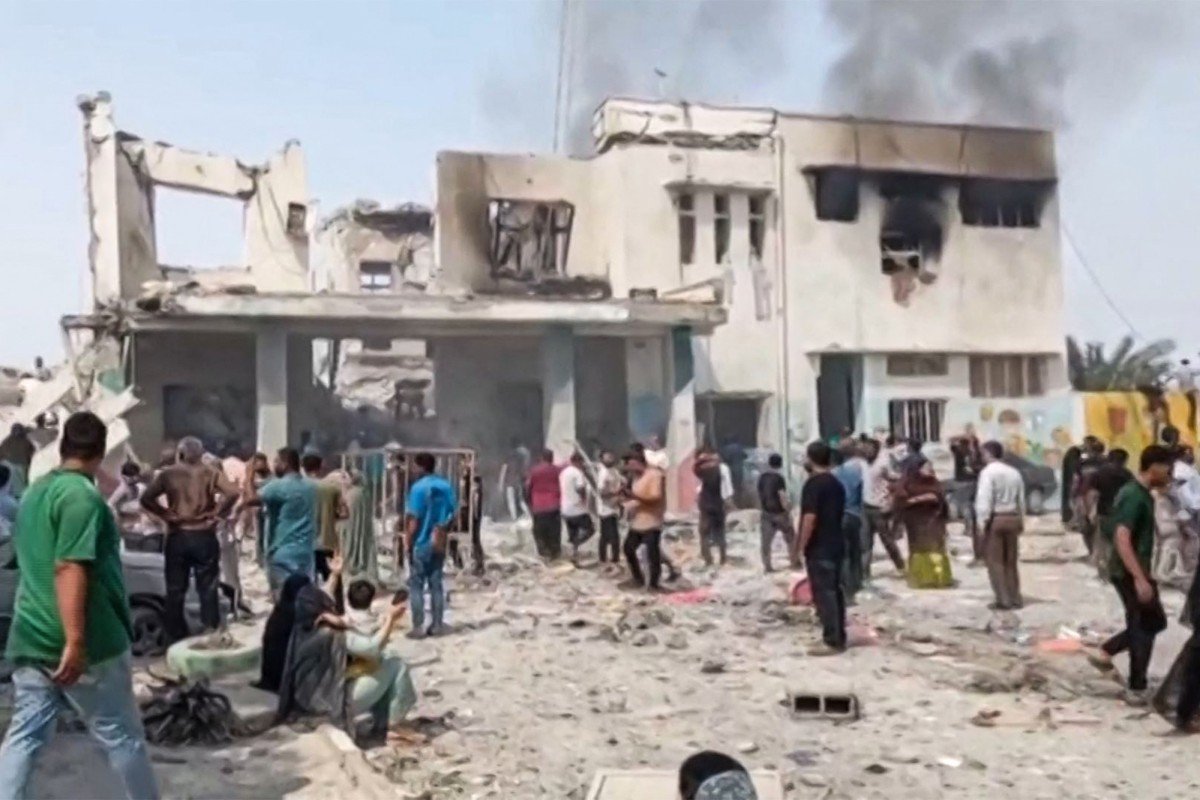 Irã afirma que 153 pessoas morreram após escola ser atingida por mísseis