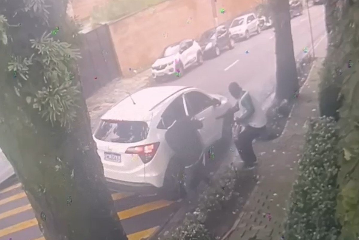 'Caiu, caiu, vaza': quadrilha foge após ser alertada sobre polícia em assalto no Morumbi (SP)