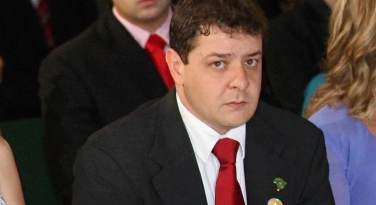 Lulinha confirma ao STF que fez viagem a Portugal ao lado do 'careca do INSS'