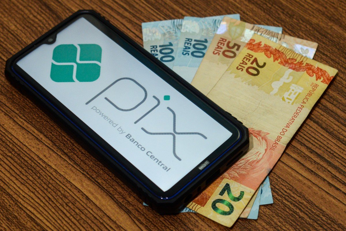 Pix está fora do ar? Usuários relatam problemas no sistema de pagamento neste sábado (7)