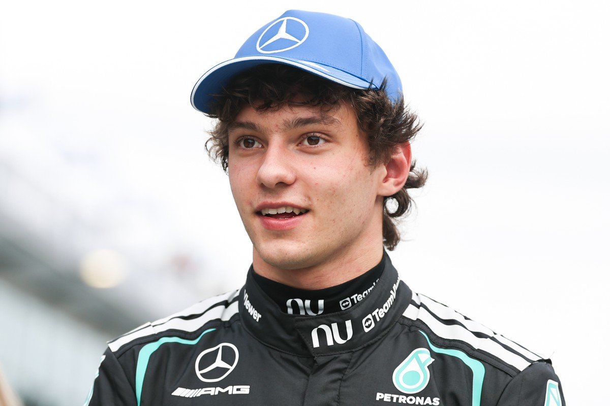 Kimi Antonelli vence o GP do Japão e assume liderança da Fórmula 1 aos 19 anos