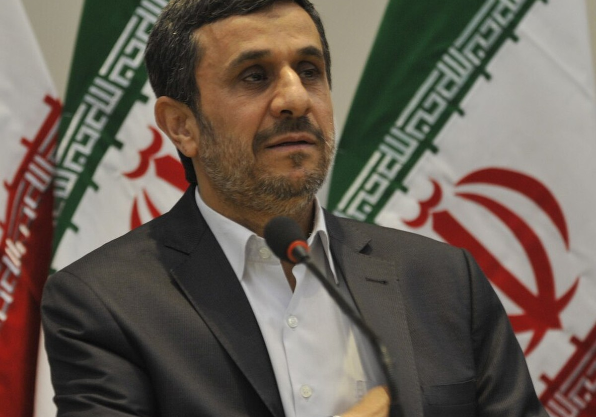 Ex-presidente do Irã Mahmoud Ahmadinejad morre em ataque aéreo em Teerã