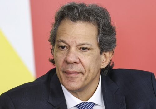 PT anuncia pré-candidatura de Haddad ao governo de São Paulo