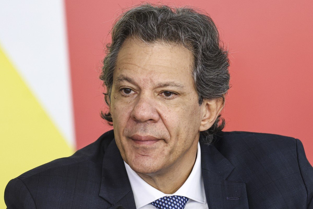 PT anuncia pré-candidatura de Haddad ao governo de São Paulo