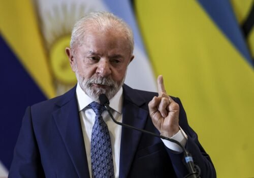 Lula e presidente da Espanha conversam por telefone e defendem  fim rápido da guerra no Oriente Médio